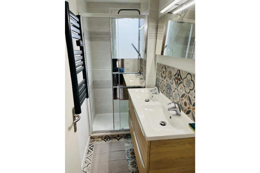 Photo of Bathroom in Saint-Jean-Baptiste