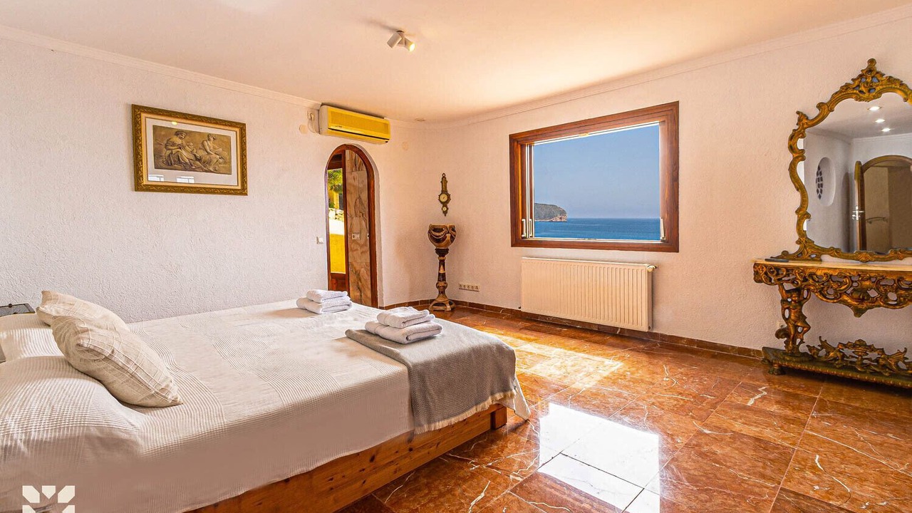 Photo of Bedroom in Moraira