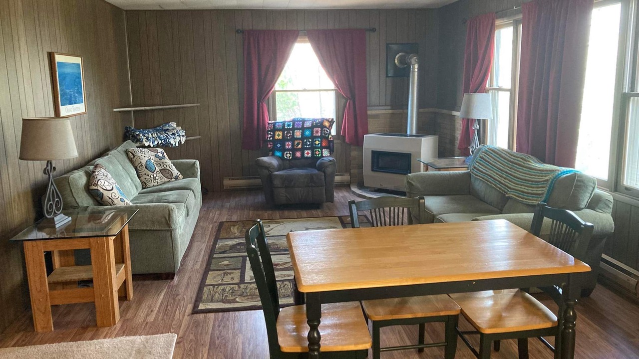 Photo of Livingroom in Mesick