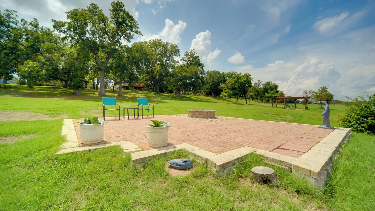 Photo of Patio Balcony in Cottonwood Shores