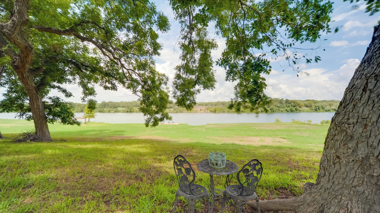 Photo of Outdoor in Cottonwood Shores