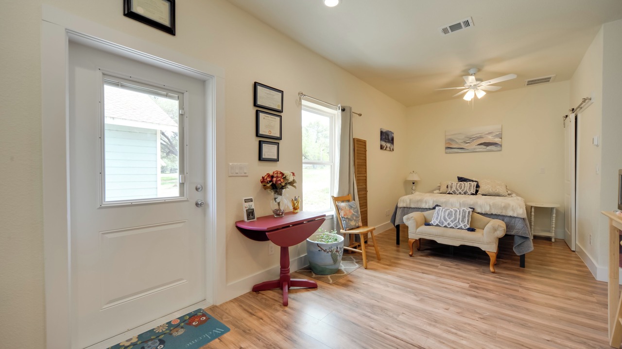 Photo of Bedroom in Cottonwood Shores