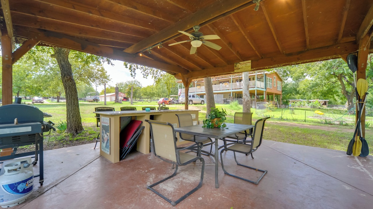 Photo of Outdoor in Cottonwood Shores