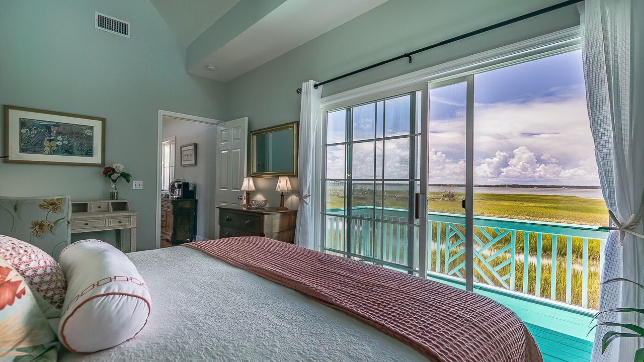 Photo of Bedroom in Oceanmarsh Subdivision