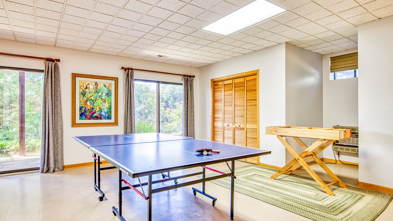Photo of Bedroom in Lake Junaluska