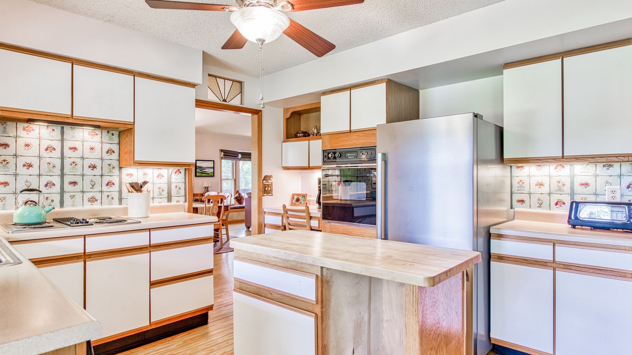 Photo of Kitchen in Lake Junaluska
