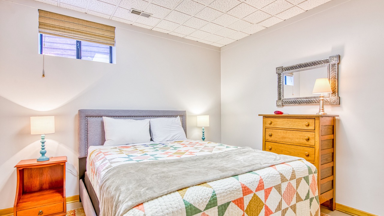 Photo of Bedroom in Lake Junaluska