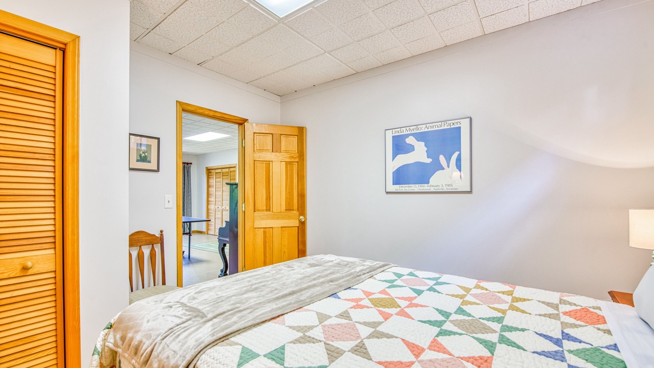 Photo of Bedroom in Lake Junaluska