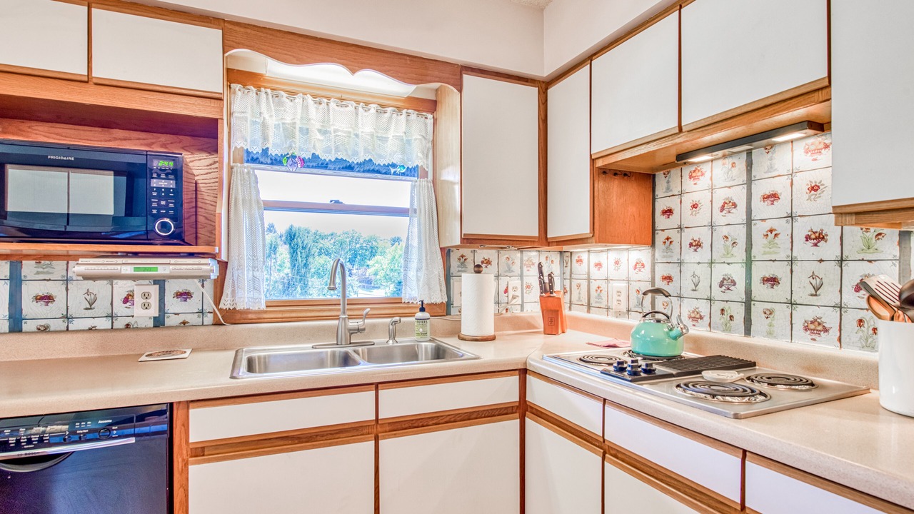 Photo of Kitchen in Lake Junaluska