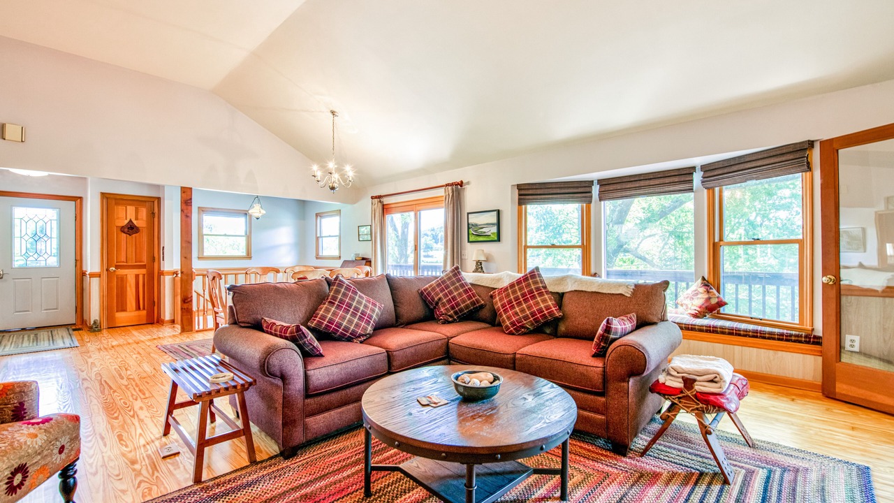 Photo of Livingroom in Lake Junaluska