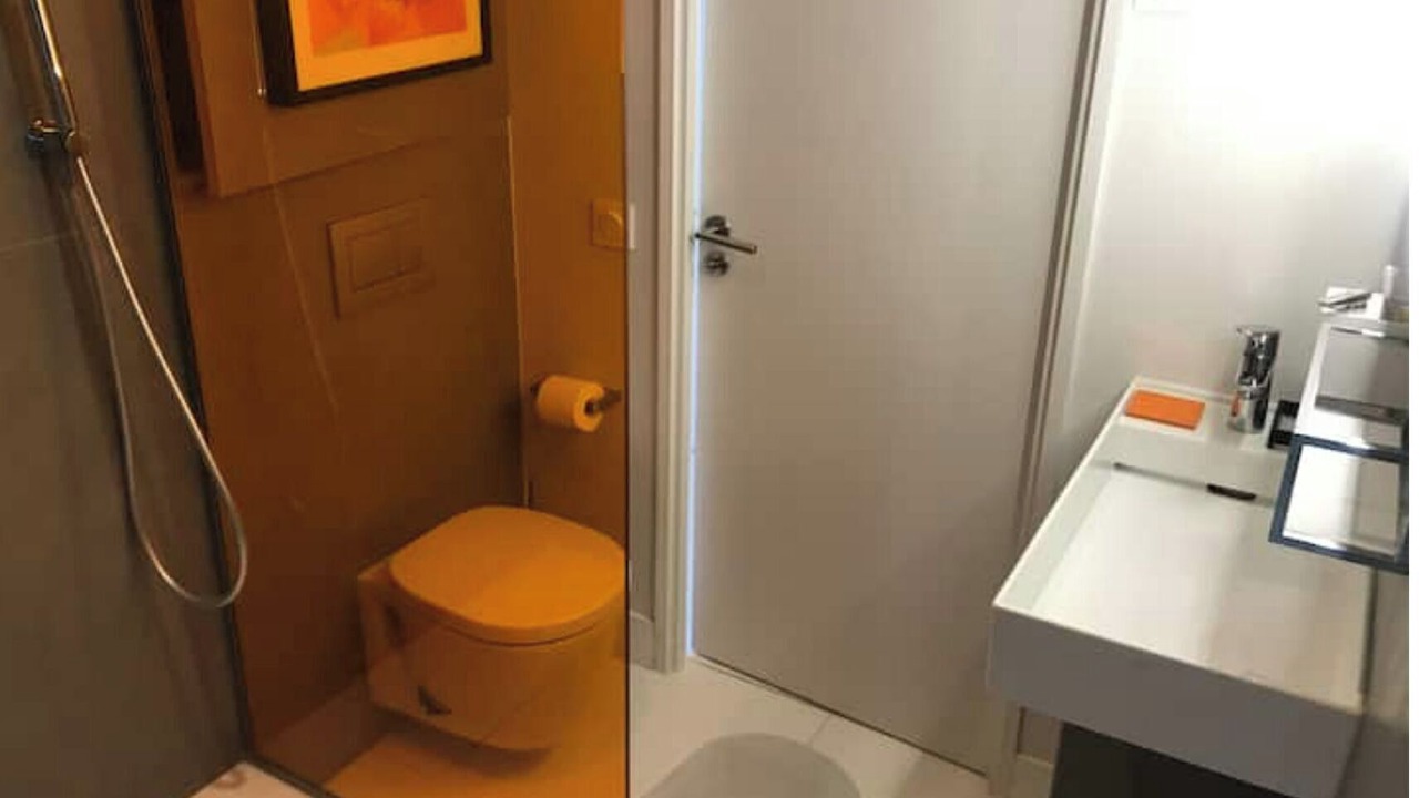 Photo of Bathroom in Porte-Saint-Martin