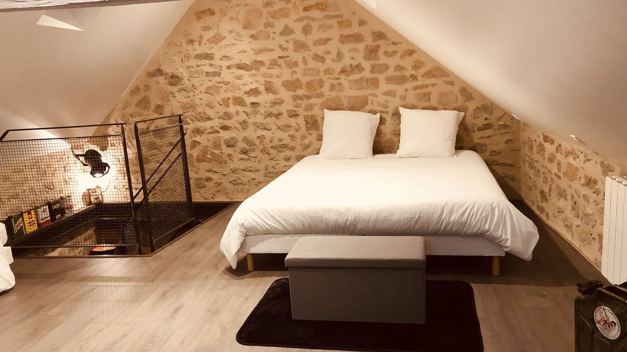 Photo of Bedroom in Avallon