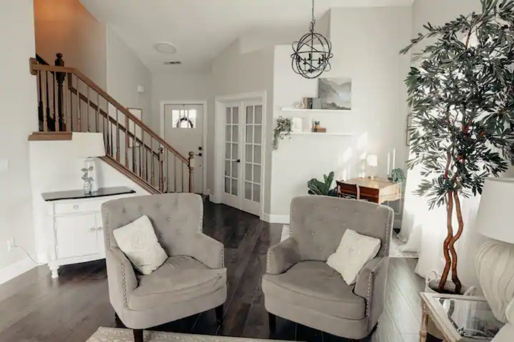 Photo of Others in Five Corners