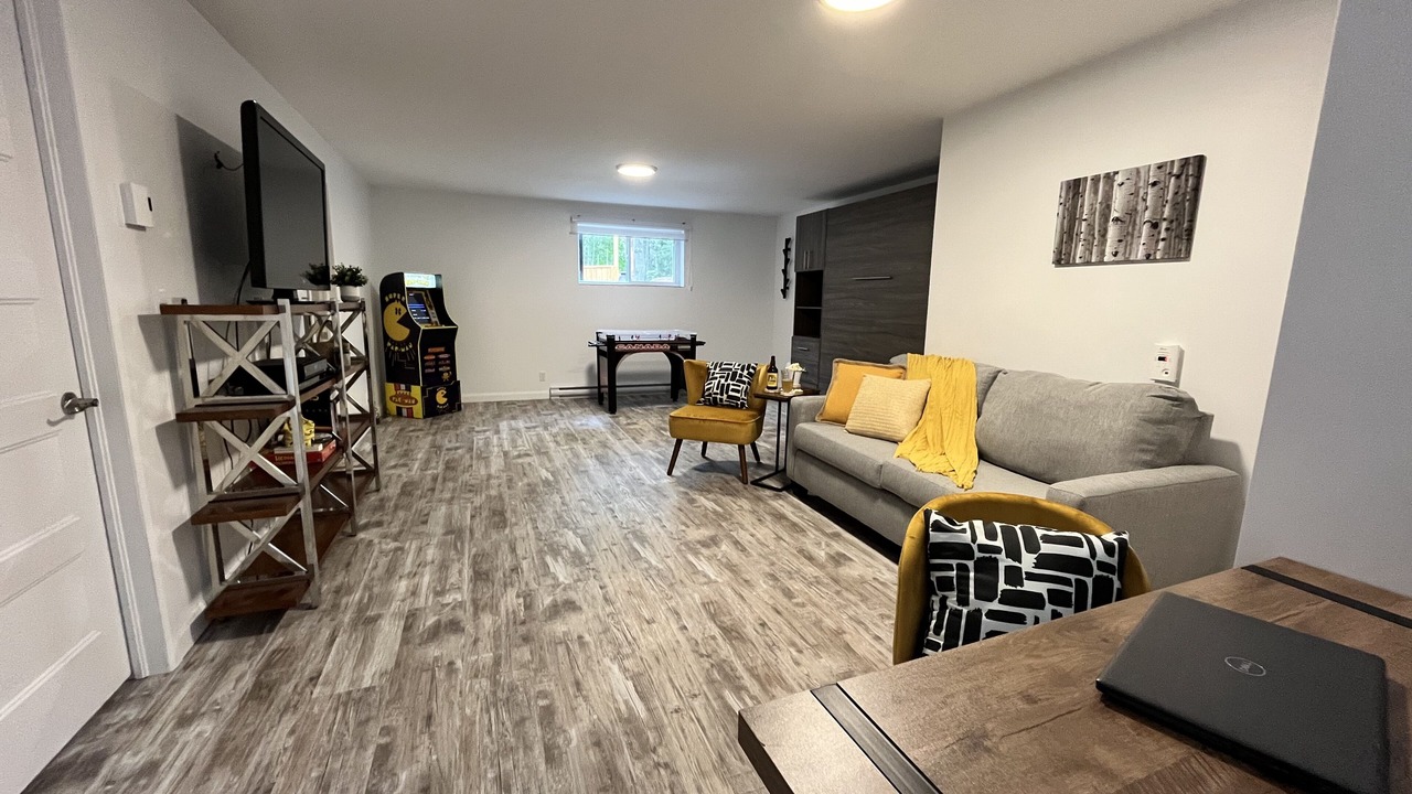 Photo of Livingroom in Petite-Riviere-Saint-Francois