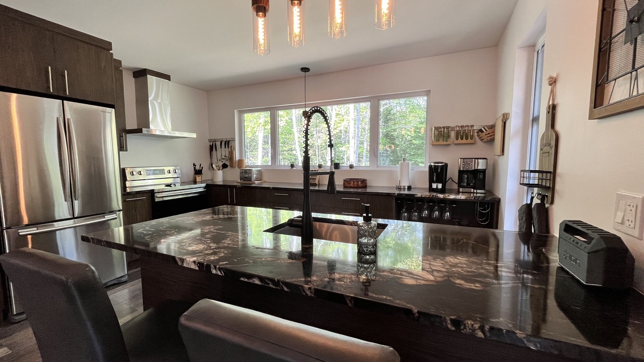 Photo of Kitchen in Petite-Riviere-Saint-Francois