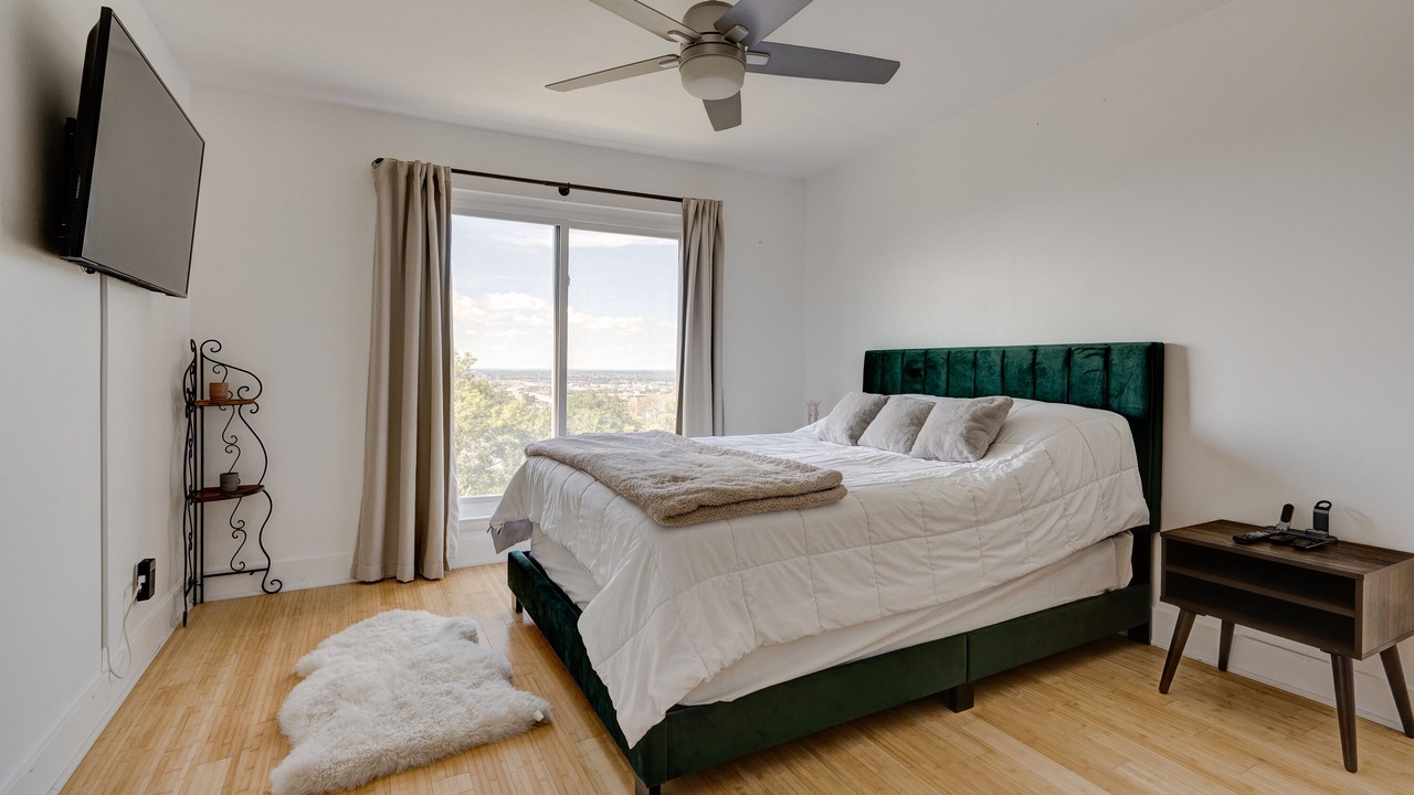 Photo of Bedroom in Redmont Park