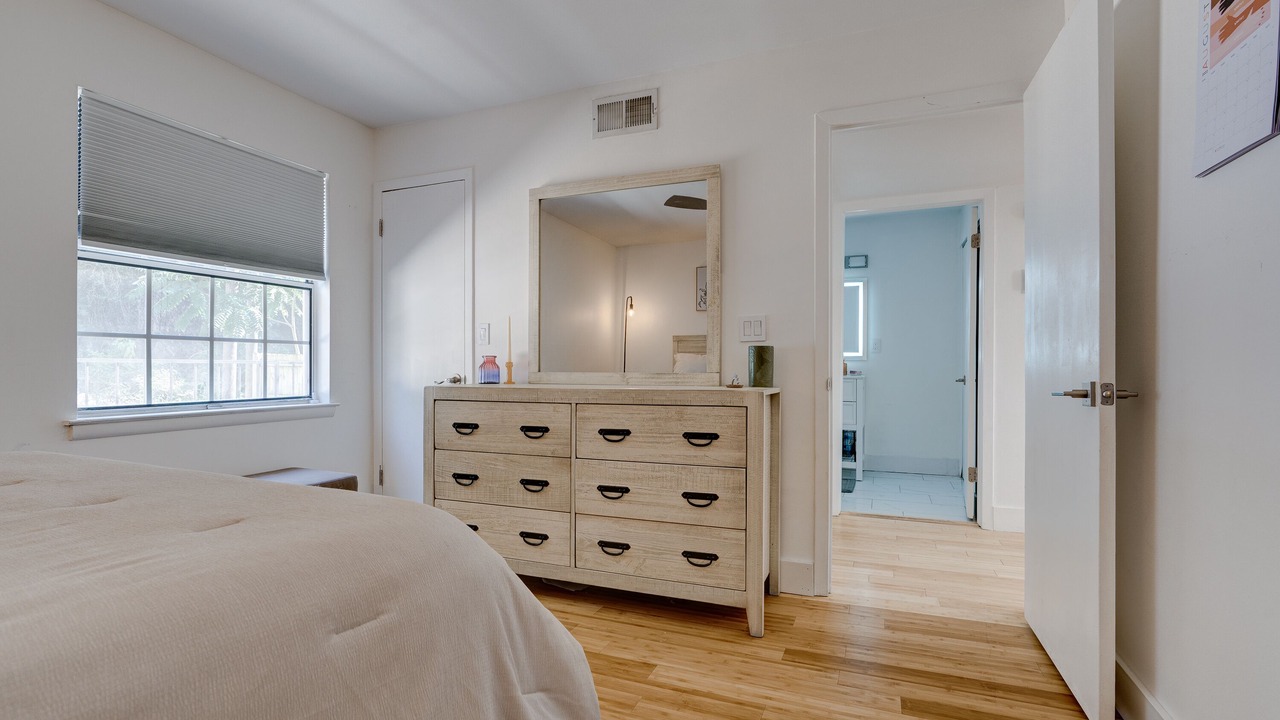 Photo of Bedroom in Redmont Park