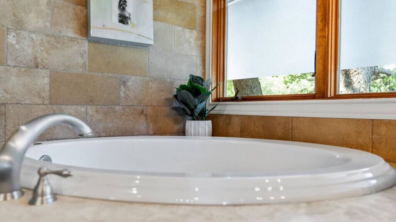 Photo of Bathroom in Bouldin