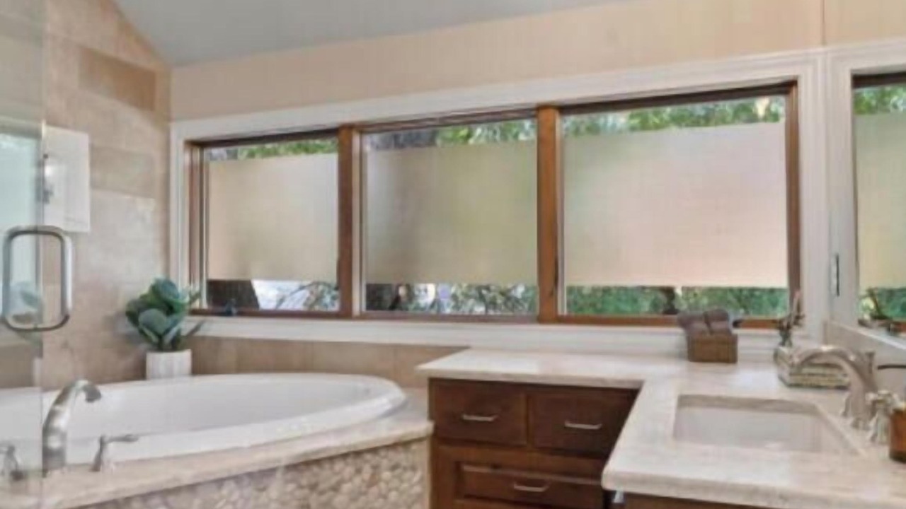Photo of Bathroom in Bouldin