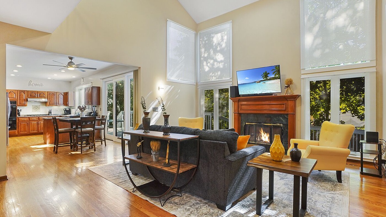 Photo of Livingroom in Naperville