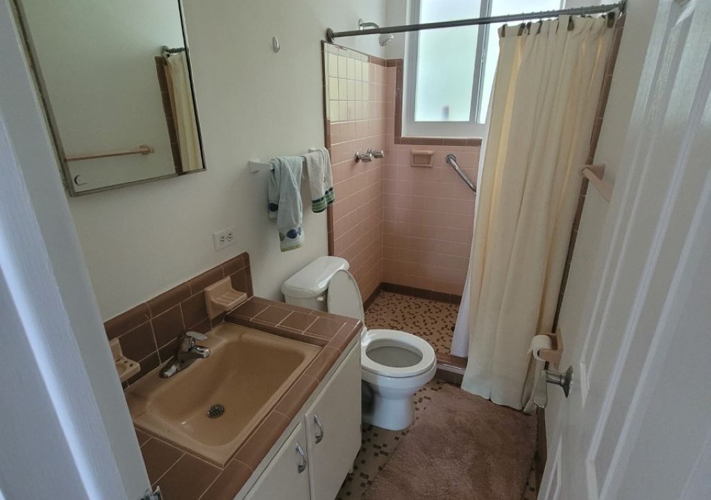 Photo of Bathroom in Upper Matecumbe Key