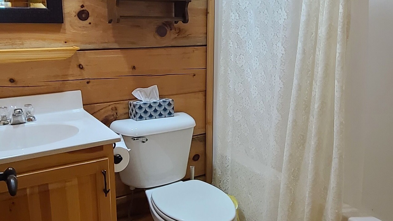 Photo of Bathroom in Reserve at Fairystone