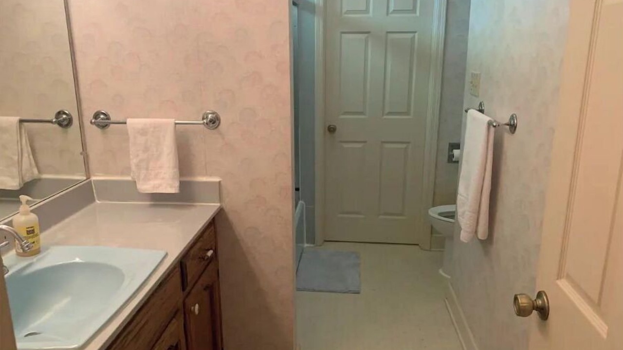 Photo of Bathroom in Gonzales
