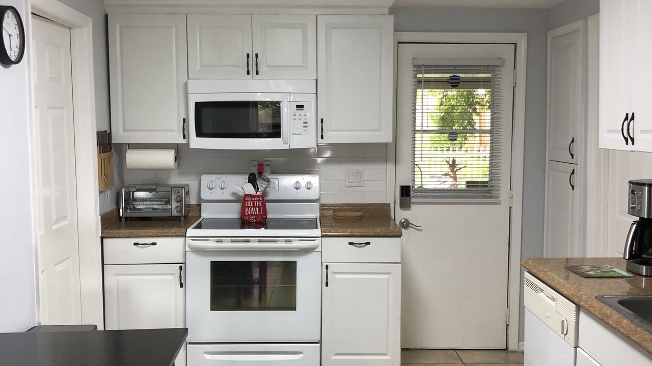 Photo of Kitchen in Limona Improvement
