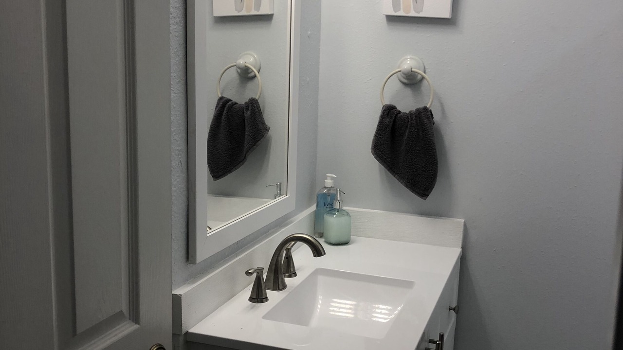 Photo of Bathroom in Limona Improvement