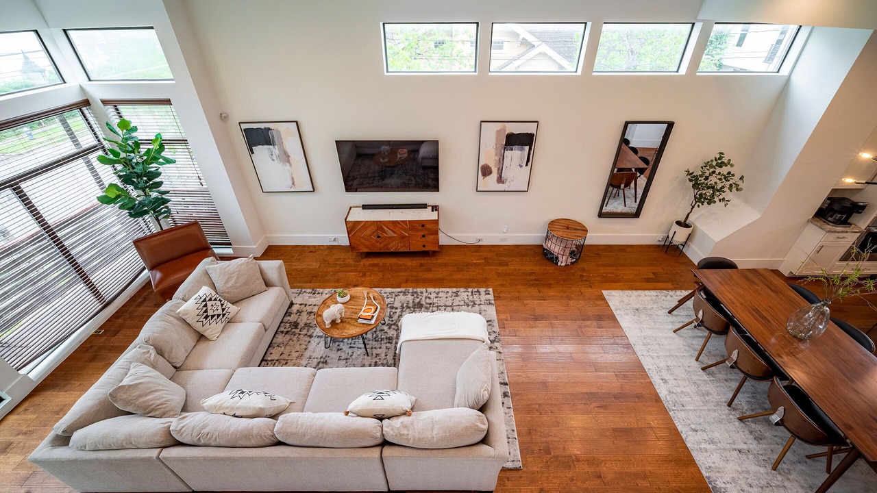Photo of Livingroom in Midtown