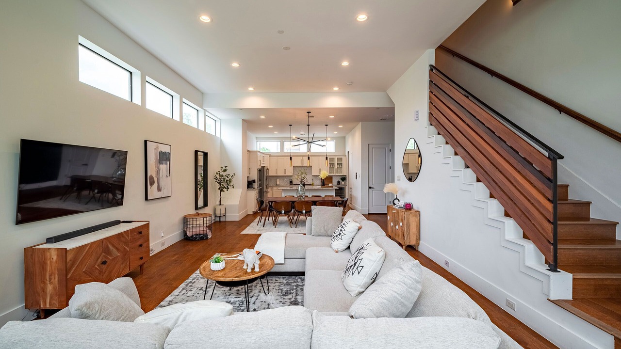 Photo of Livingroom in Midtown