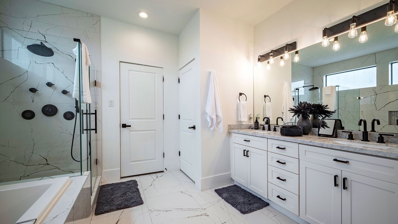 Photo of Bathroom in Midtown