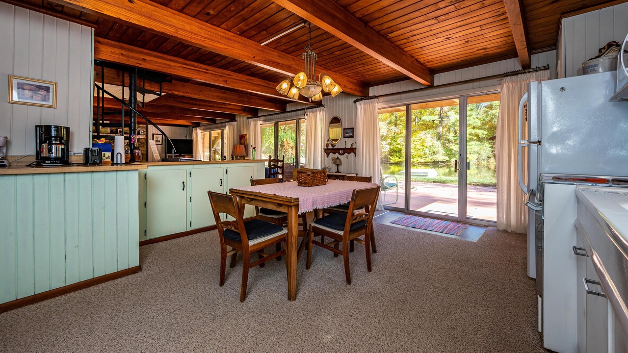 Photo of Kitchen in Helmsburg