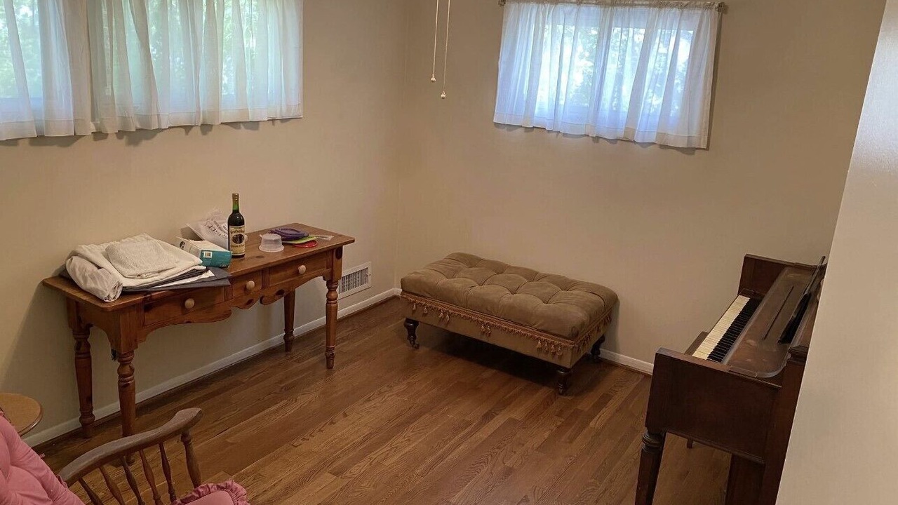 Photo of Livingroom in Bayview