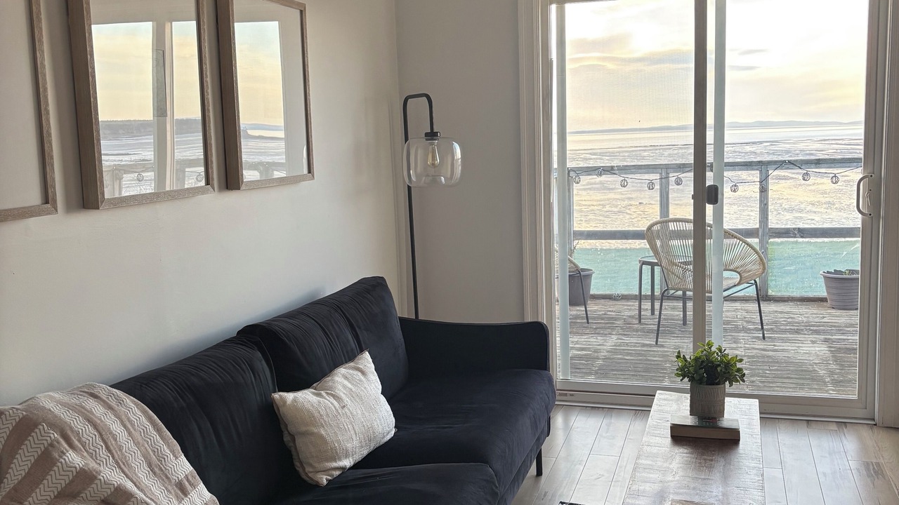 Photo of Livingroom in Newport Landing