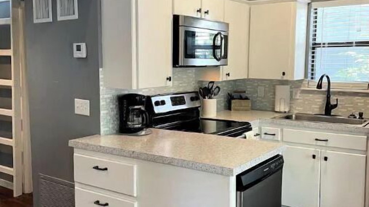 Photo of Kitchen in Pettit