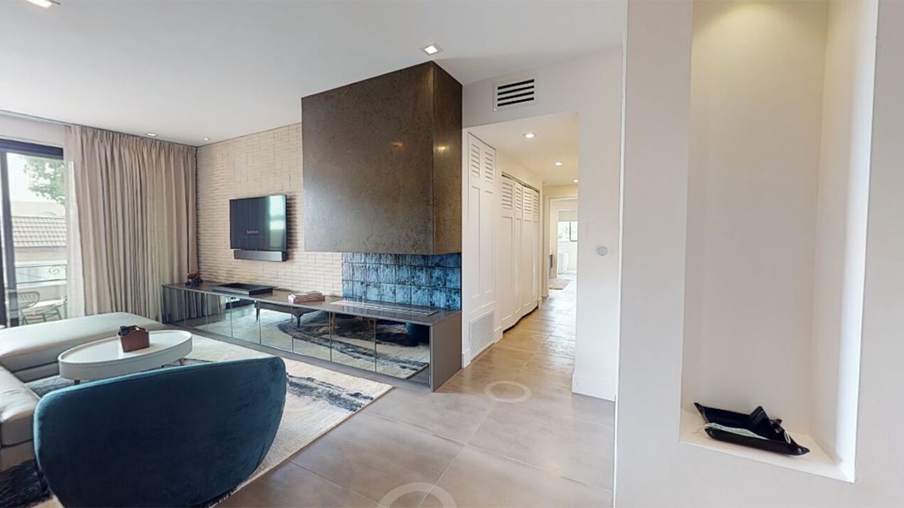 Photo of Livingroom in Pico - Robertson