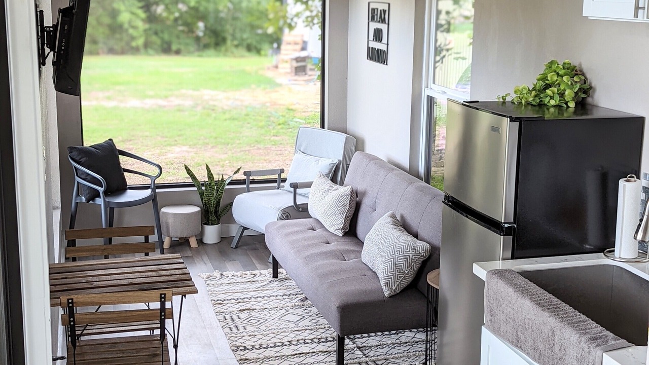 Photo of Livingroom in New Waverly