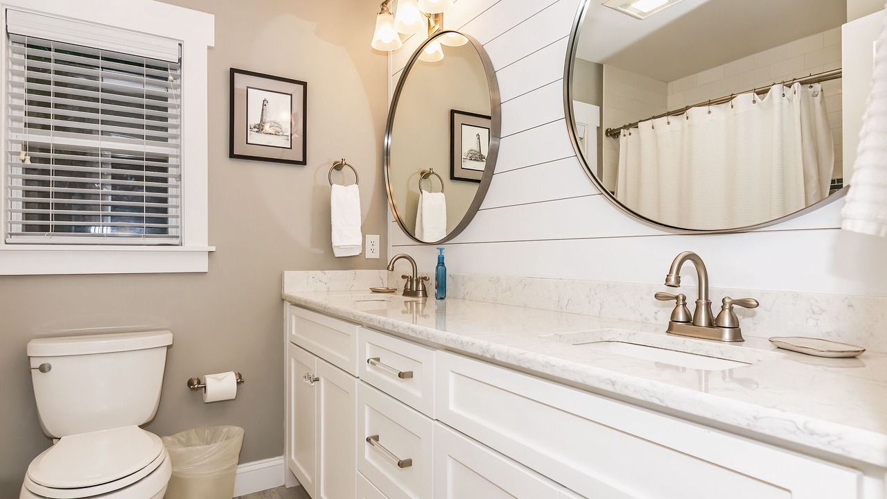 Photo of Bathroom in Sabal Palm Cottages