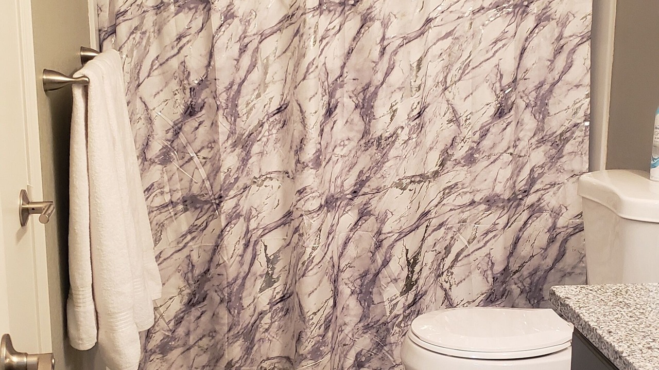 Photo of Bathroom in Leavenworth