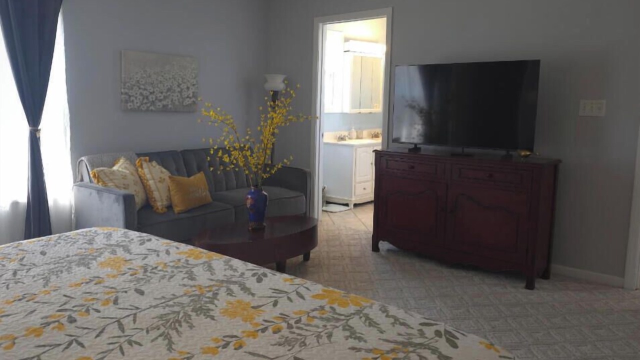 Photo of Bedroom in Camdenton