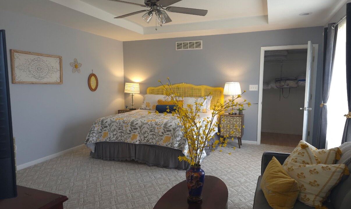 Photo of Bedroom in Camdenton