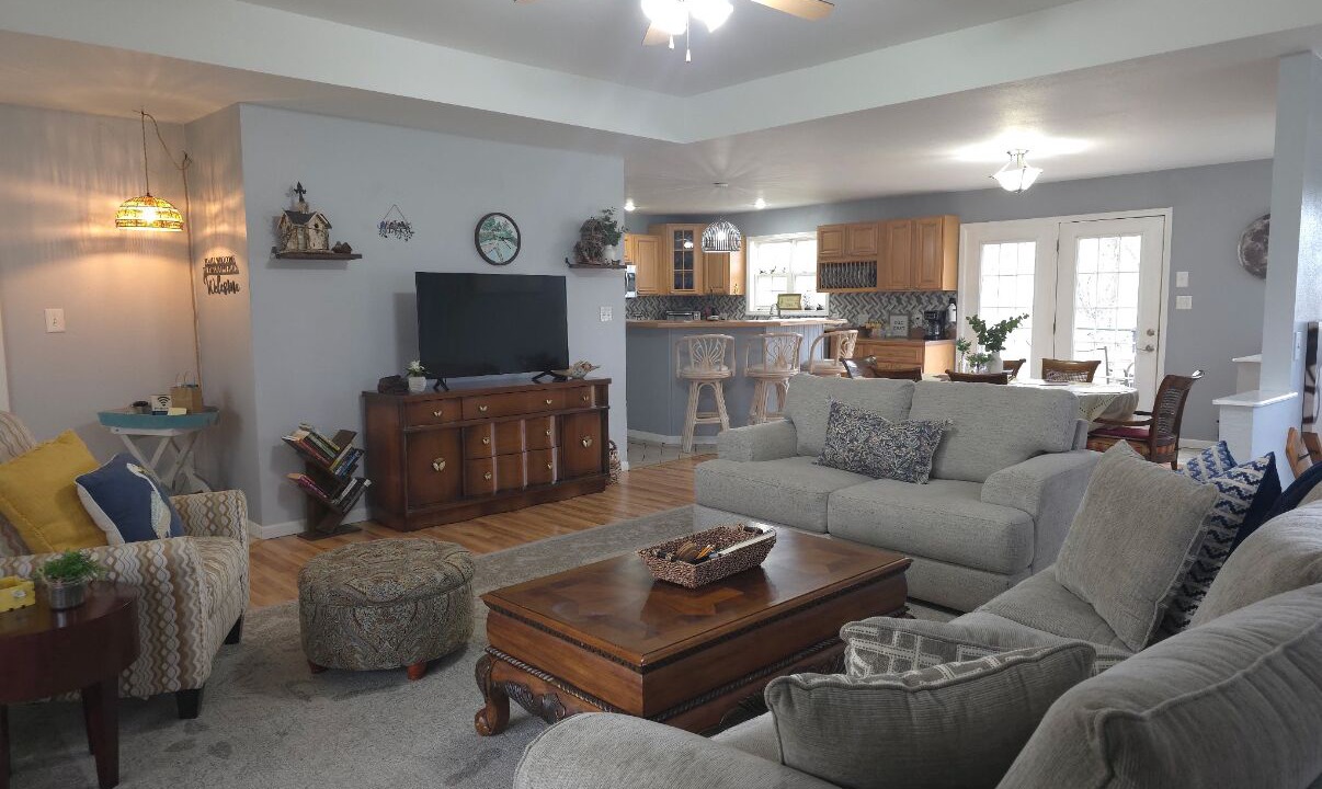 Photo of Livingroom in Camdenton
