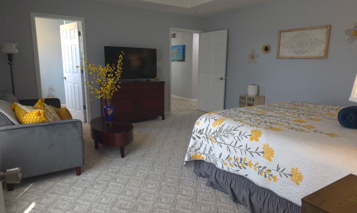 Photo of Bedroom in Camdenton