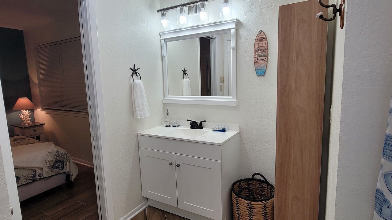 Photo of Bedroom in Lakeview  Jefferson County