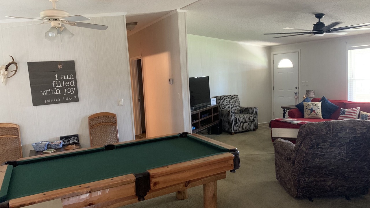 Photo of Livingroom in Avinger