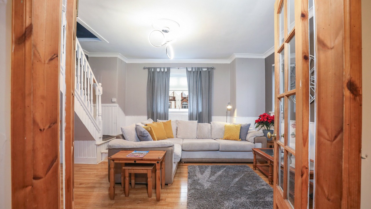 Photo of Livingroom in Gilmerton