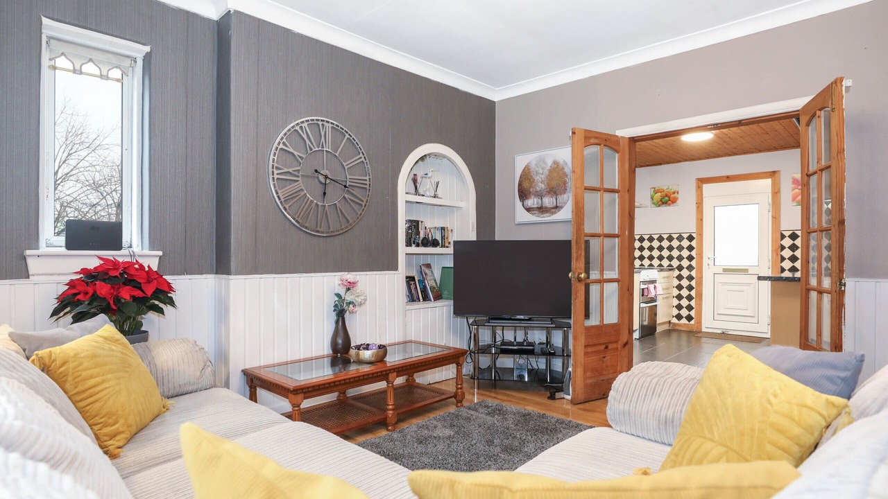 Photo of Livingroom in Gilmerton