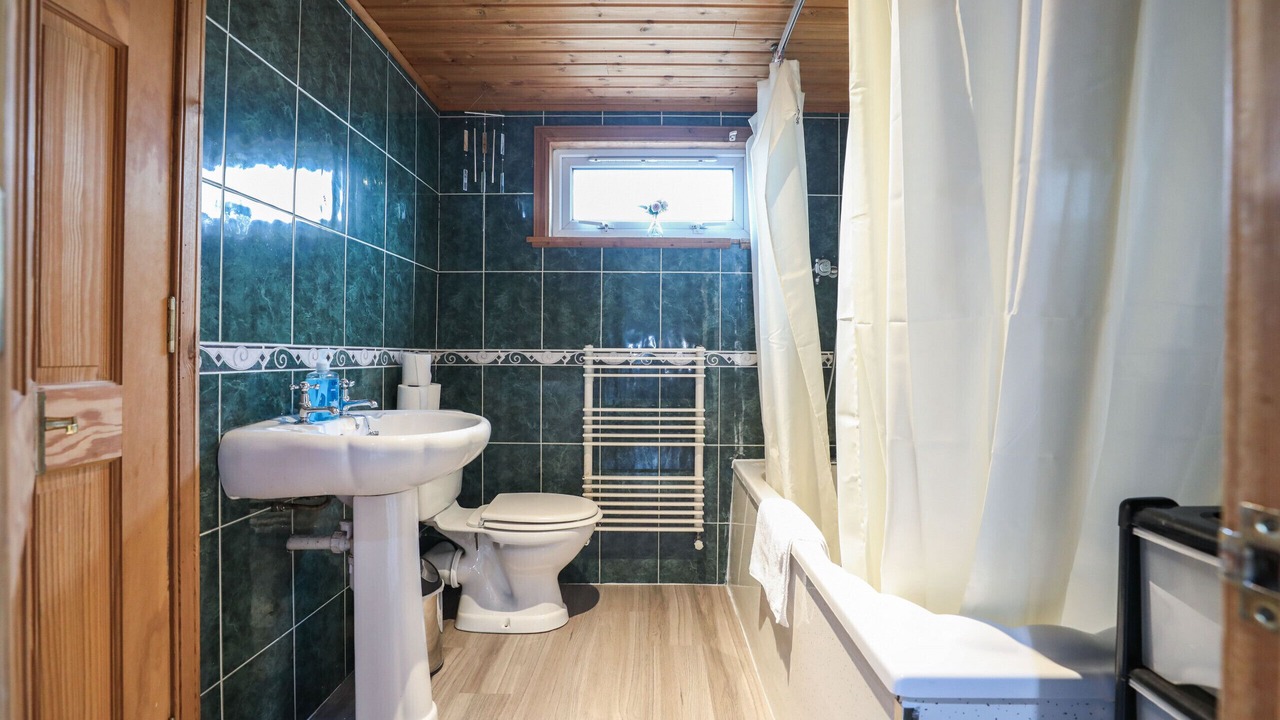 Photo of Bathroom in Gilmerton