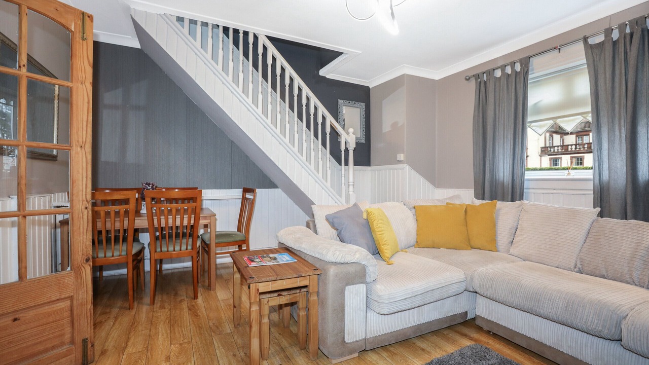 Photo of Livingroom in Gilmerton